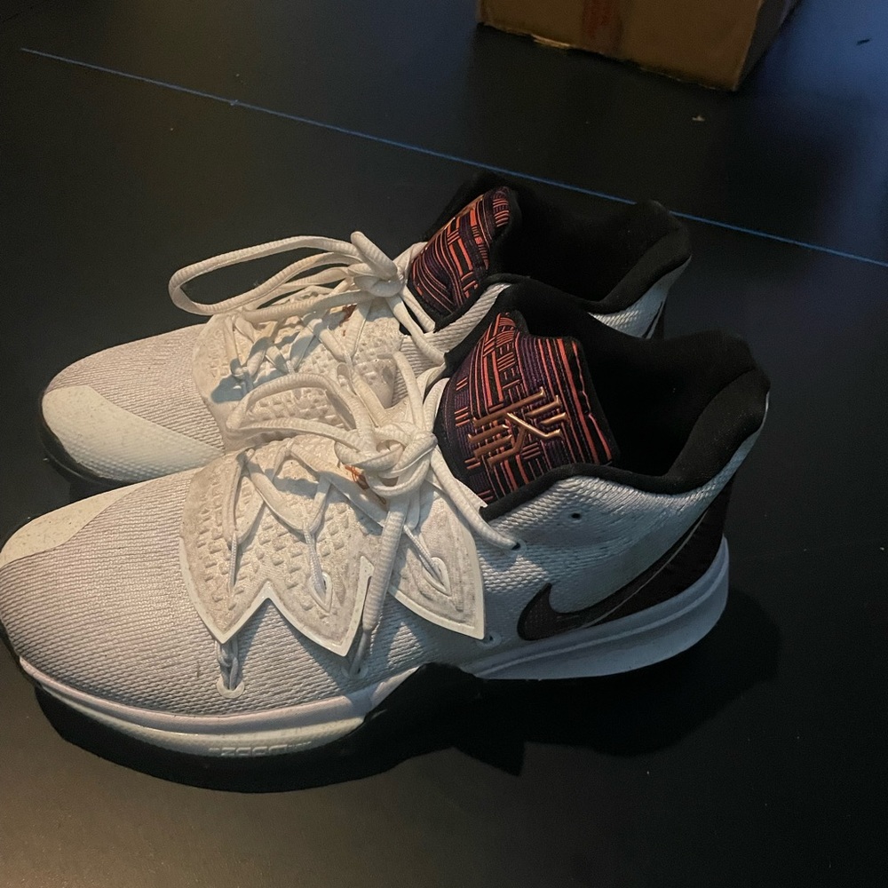 Nike Kyrie Black History Month edition Basketball Shoes